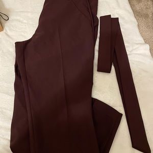 Wine ankle pants with belt